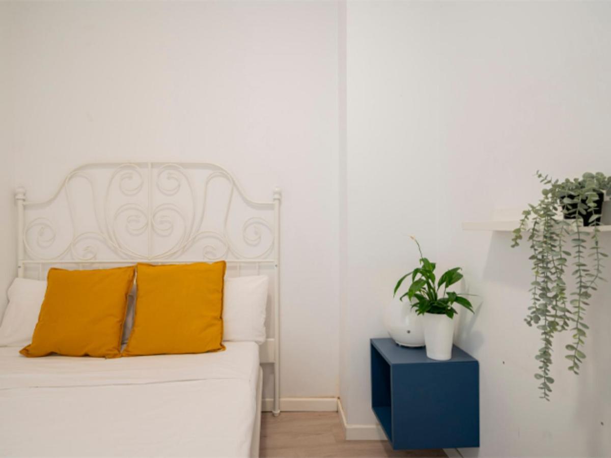 2 Bedroom Flat In La Latina-Carn Мадрид Экстерьер фото