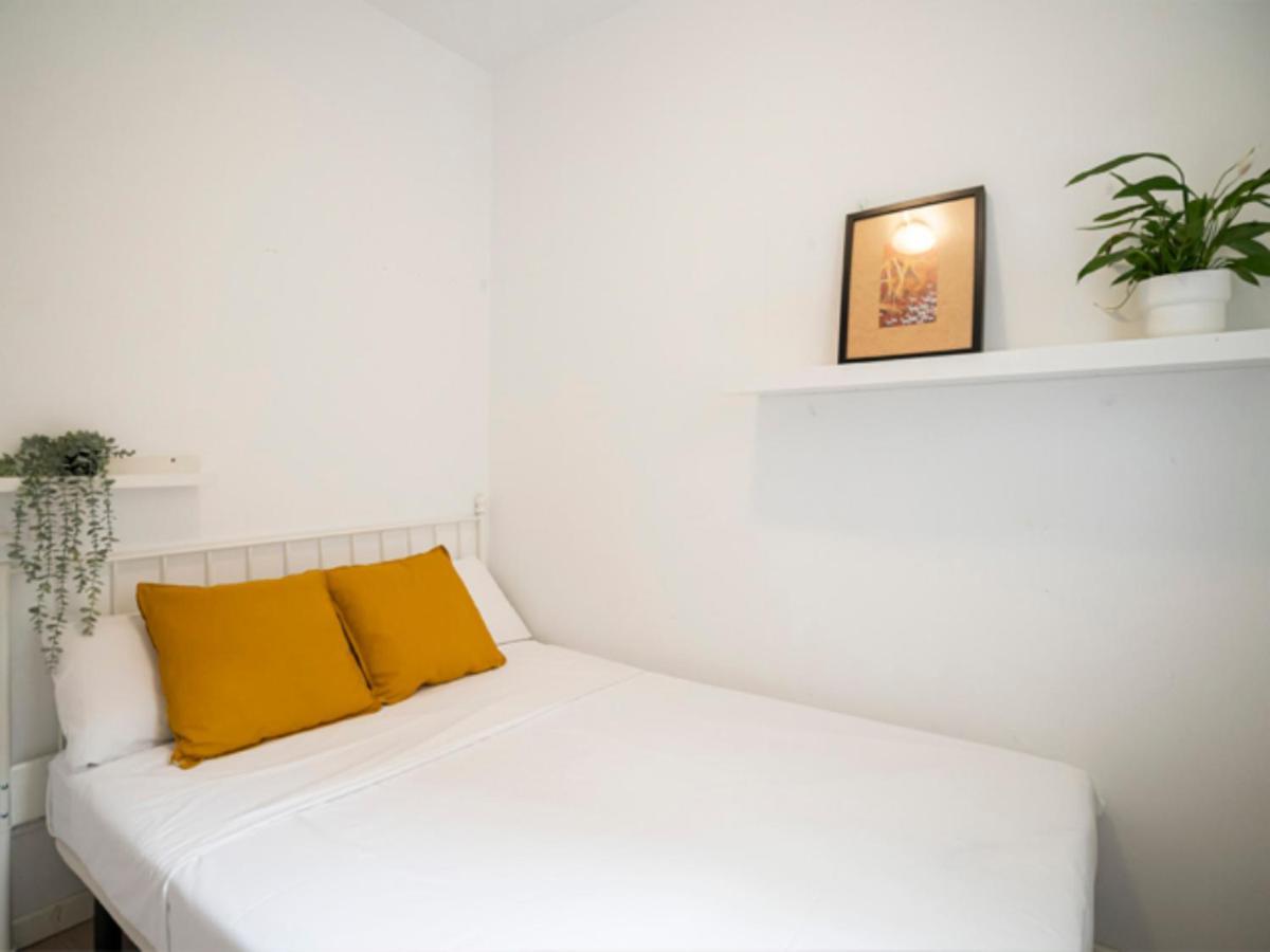 2 Bedroom Flat In La Latina-Carn Мадрид Экстерьер фото